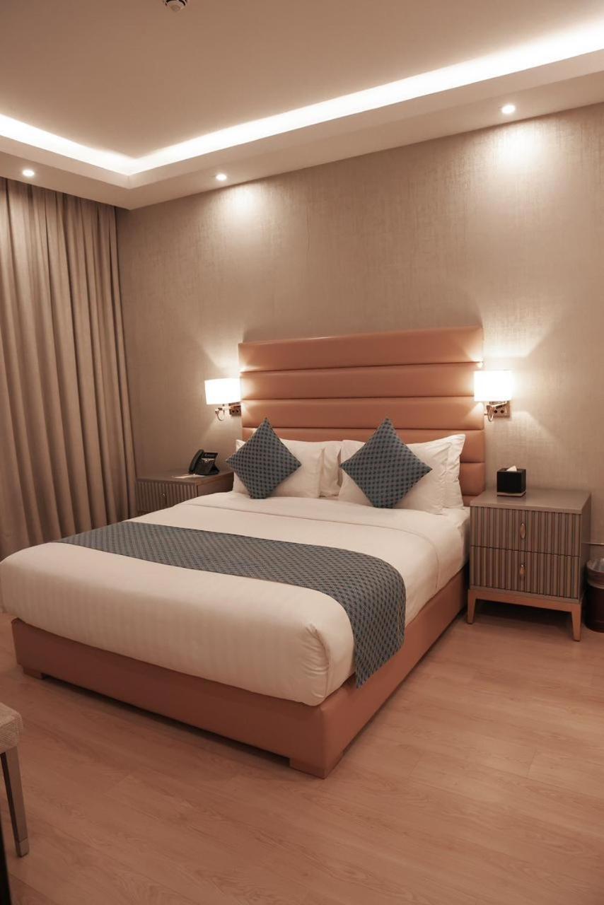 Sarwat Park Hotel Riyadh - Diplomatic Quarter Dış mekan fotoğraf